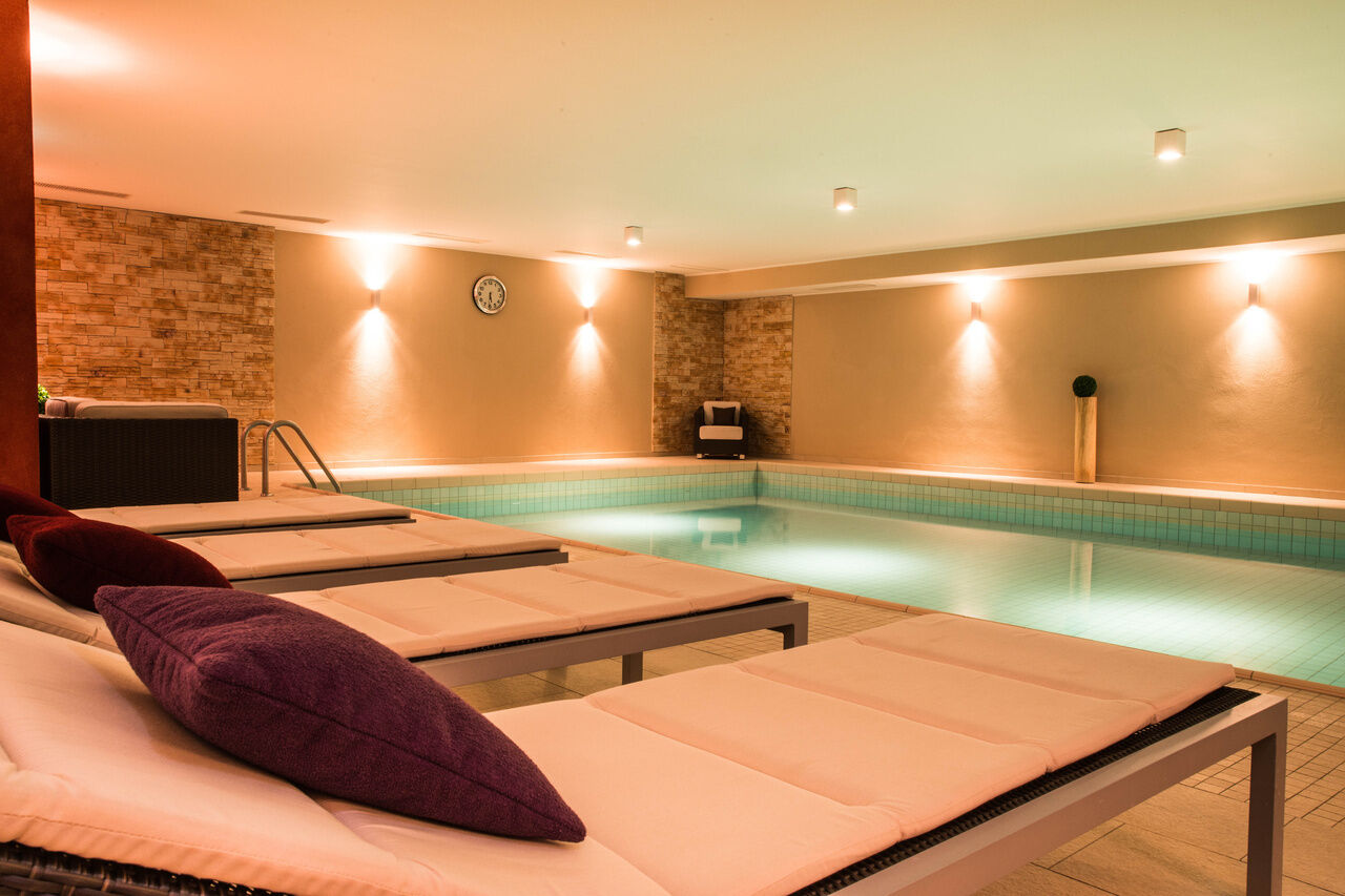 IndoorPool & Sauna im WellnessHotel Bavaria Zwiesel